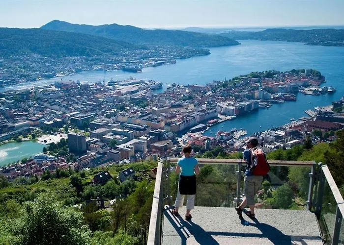 Cosy With Free Parking Bergen