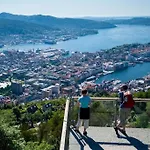 Cosy With Free Parking Bergen